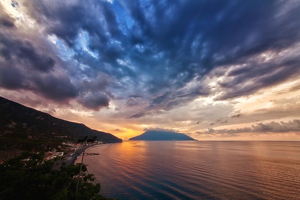 Punta Sallustro Lipari Bagian luar foto